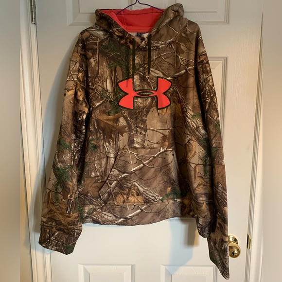 Ladies under armour camo hoodie - Picture 1 of 2